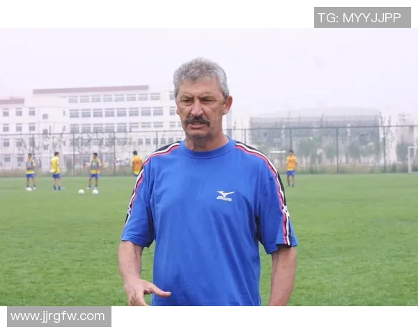 足球界姓贾的球星盘点 从历史到现役揭示他们的足坛足迹